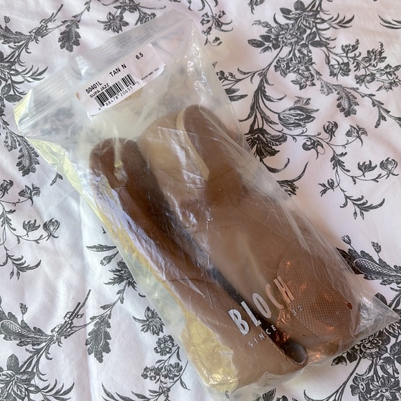 Bloch Ladies Super Jazz Shoe - Picture 4 of 10